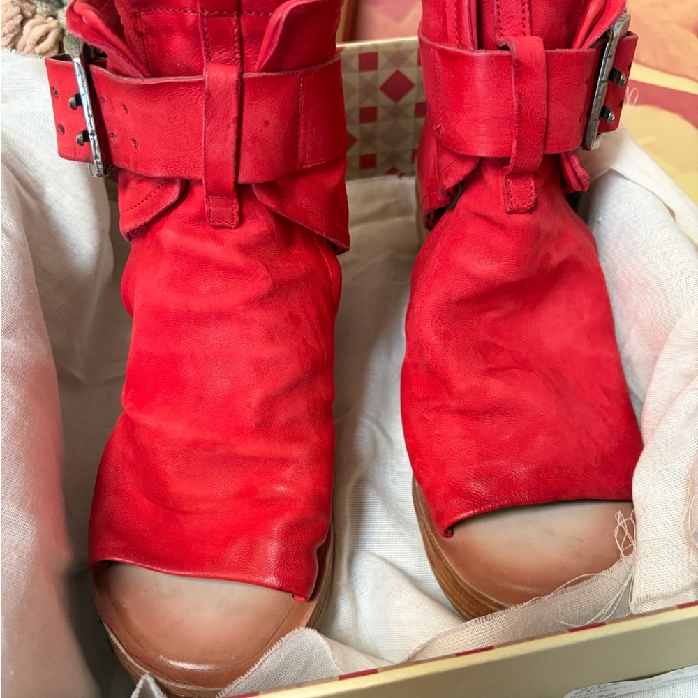 A.S.98 Reya in blood 🩸 size 7-8…. NWOT best 98’s on Poshmark❤️size 38